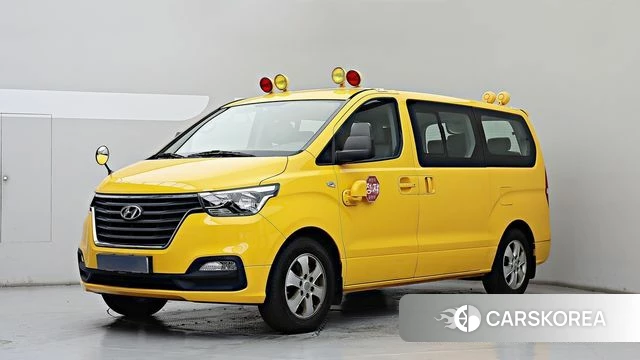 Hyundai The New Grand Starex 2019 Желтый из Кореи