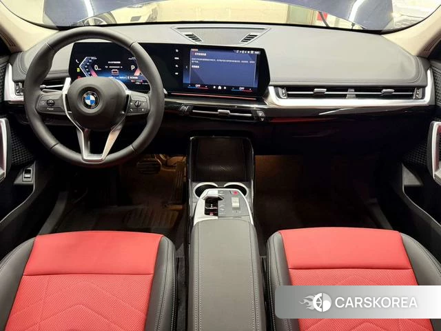 BMW X1 2023 Черный из Китая