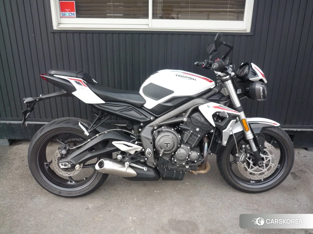 Проданный Triumph STREET TRIPLE 765 S 2020 из Японии