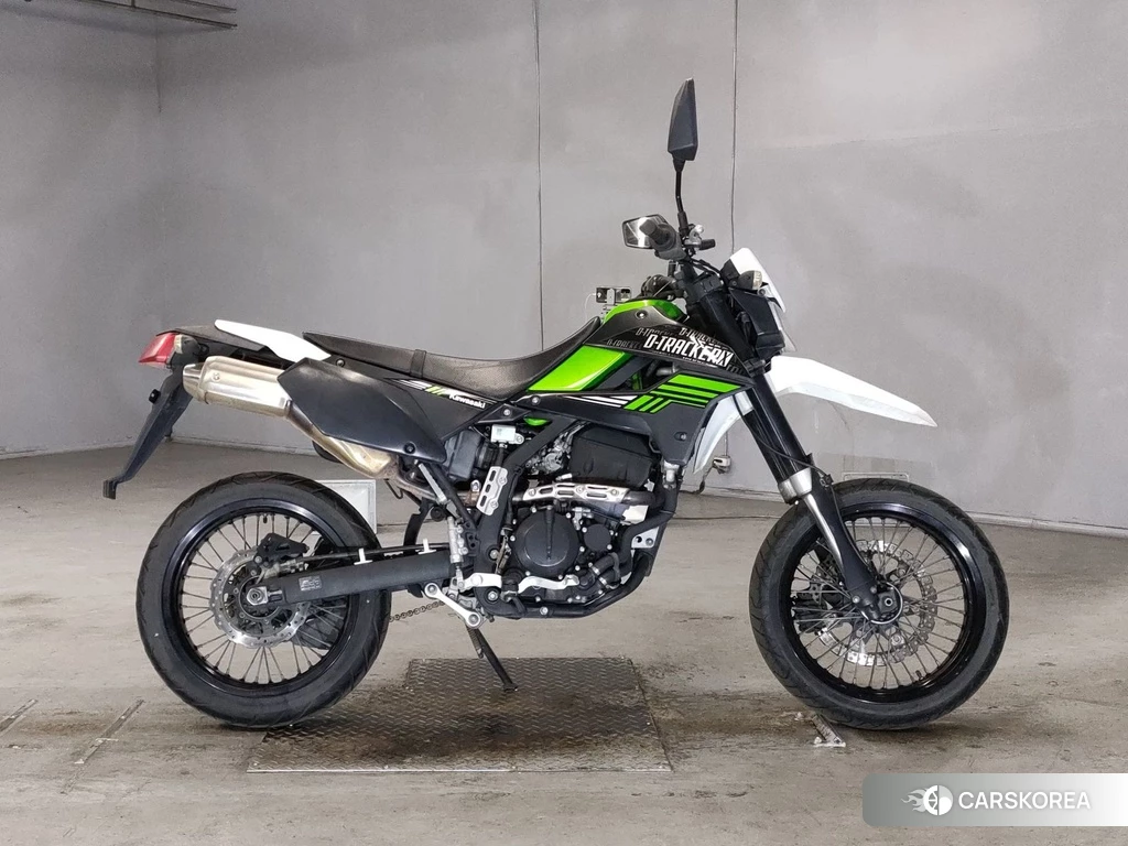 Проданный Kawasaki D-TRACKER X 2013 из Японии