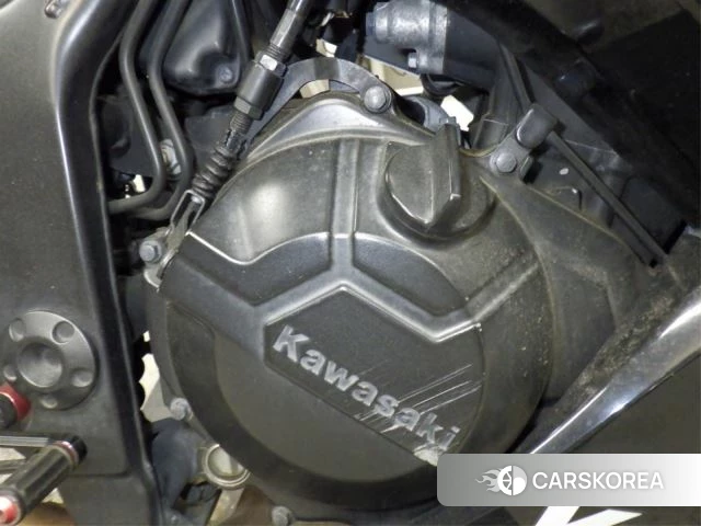 Engine photo