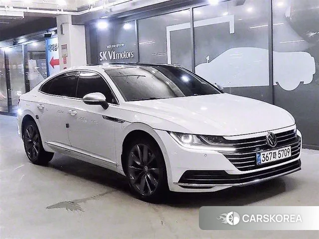 Volkswagen Arteon 2020 Белый из Кореи