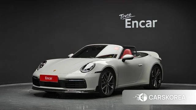 Porsche 911(992) 2021 Серебристо-серый из Кореи
