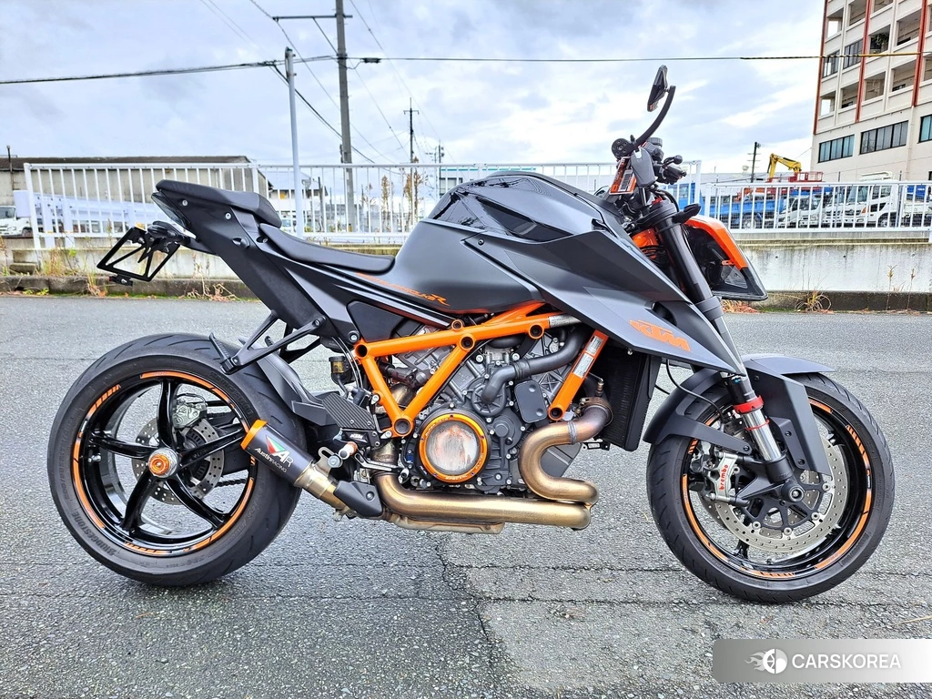 Проданный KTM 1290 SUPER DUKE R 2020 из Японии