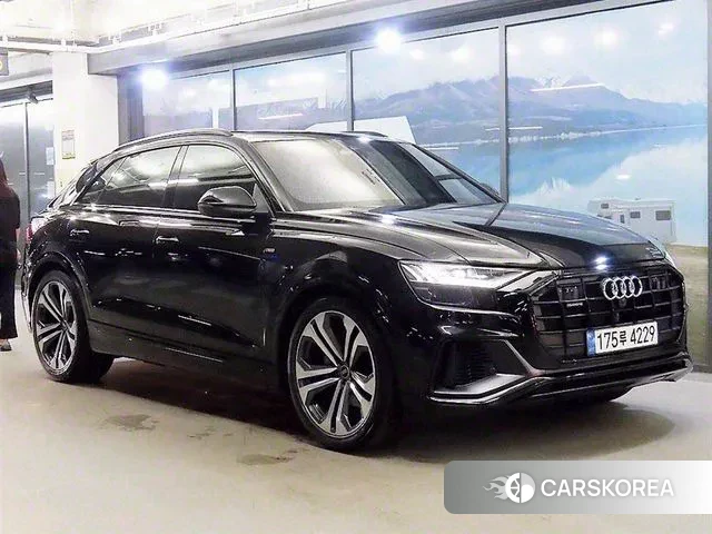 Audi Q8 (4M) 2022 Черный из Кореи