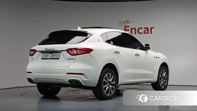 Maserati Levante 2018 Белый из Кореи