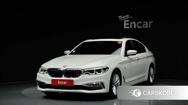 BMW 5 Series (G30) 2018 Белый из Кореи