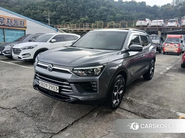 Ssangyong Beautiful Korando 2020 Серебристо-серый из Кореи