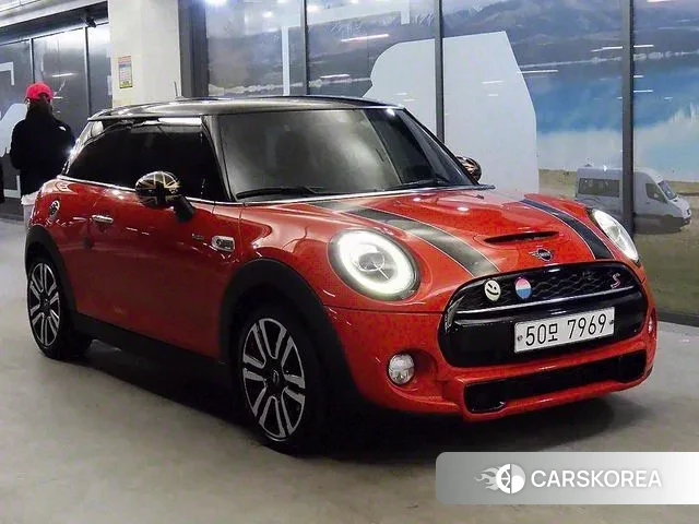 Mini Cooper S 2019 Красный из Кореи