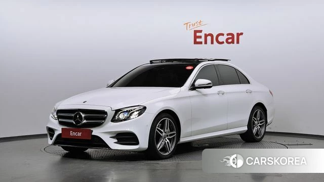 Mercedes-Benz E-Class W213 2019 Белый из Кореи