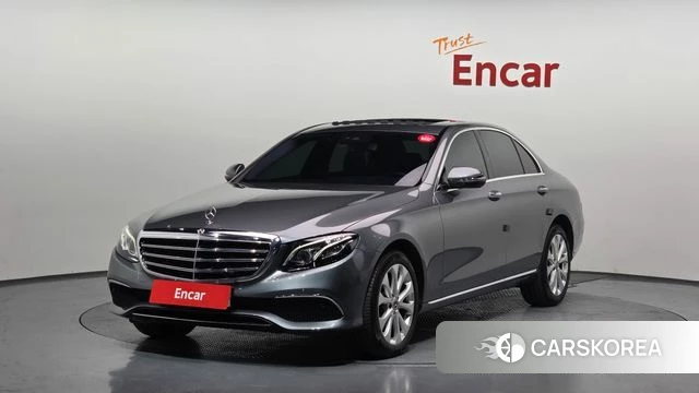 Mercedes-Benz E-Class W213 2020 Серый из Кореи