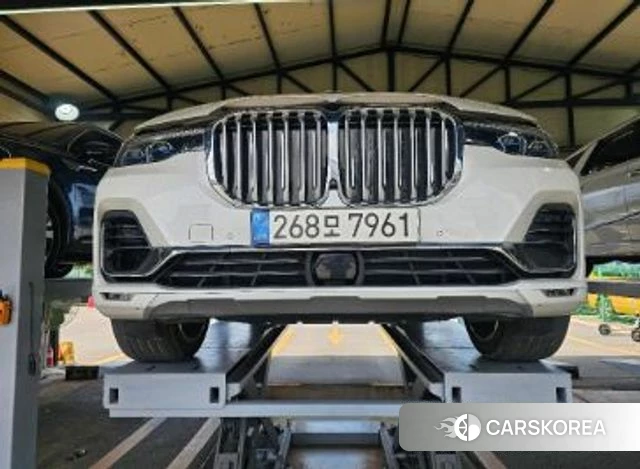 BMW X7 (G07) 2021 Белый из Кореи