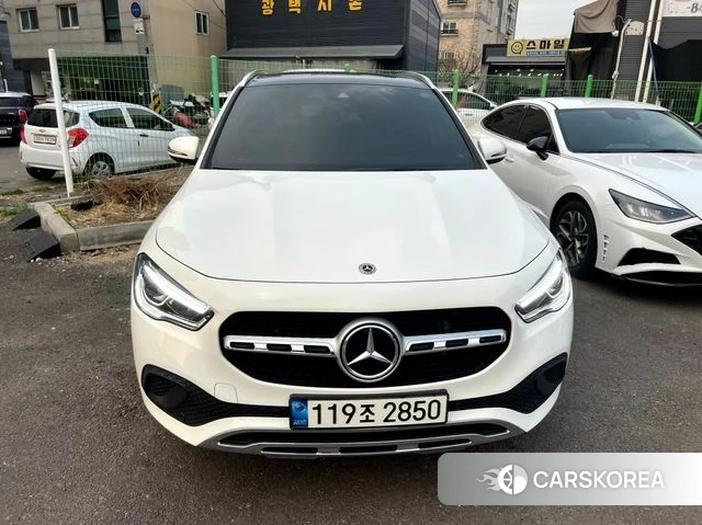 Mercedes-Benz GLA - Class H247 2021 Белый из Кореи