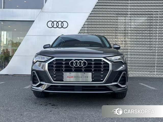 Audi Q3 2021 Темно-серый из Китая