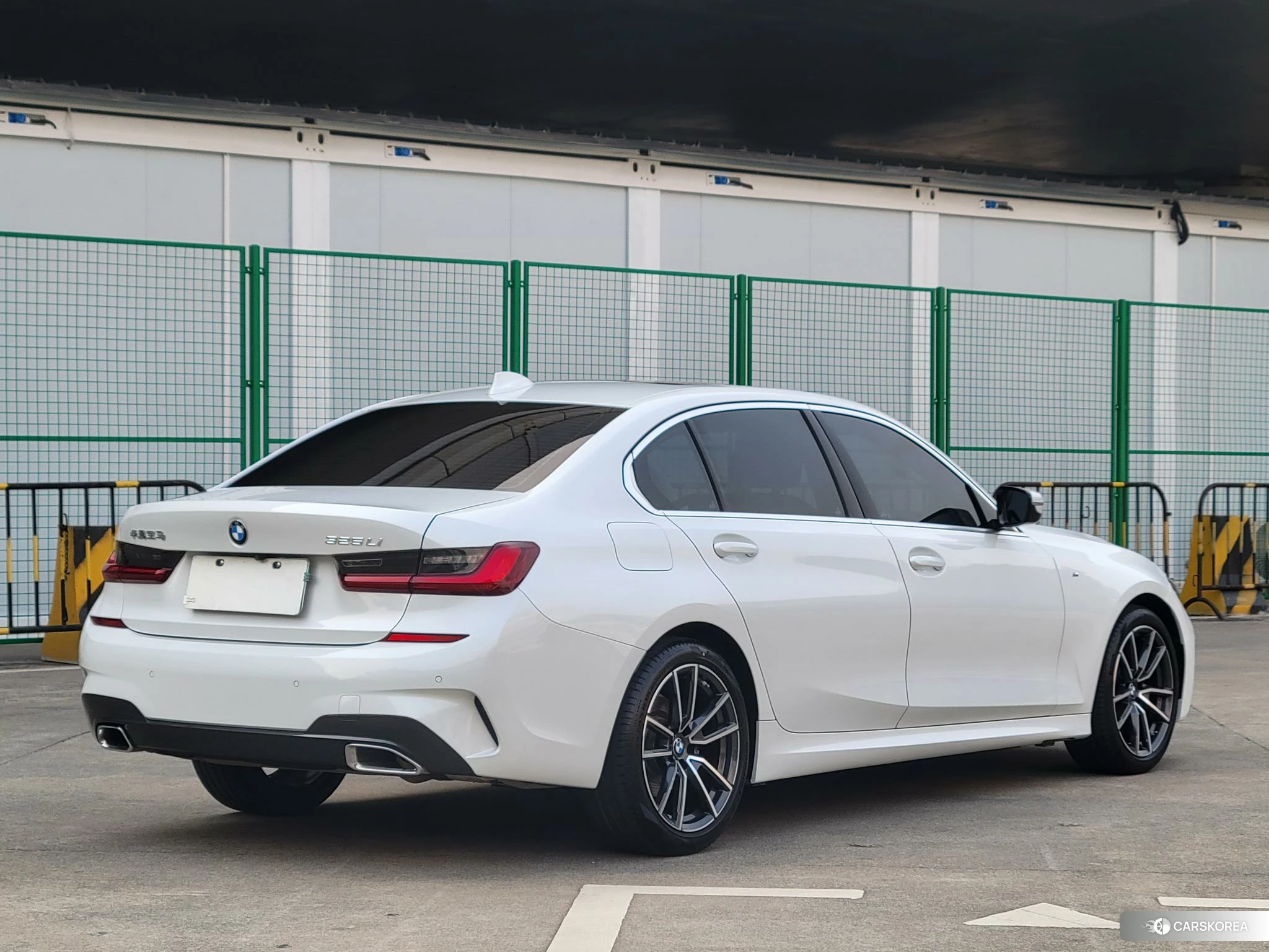 BMW 3 series 2021 Белый из Китая