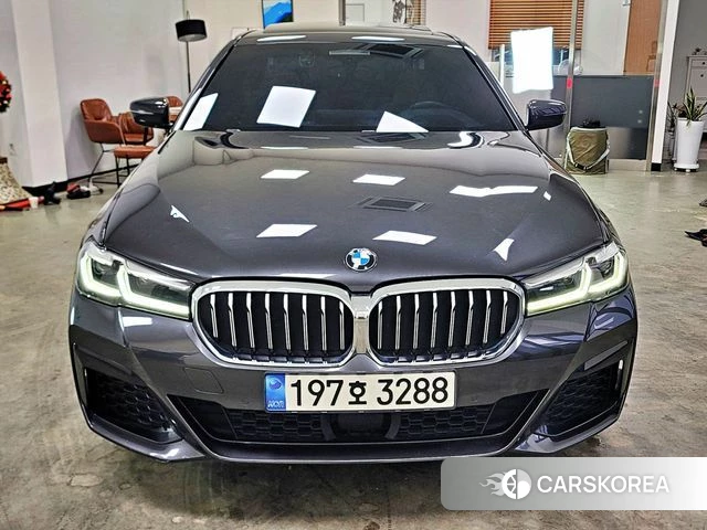BMW 5 Series (G30) 2022 Серый из Кореи