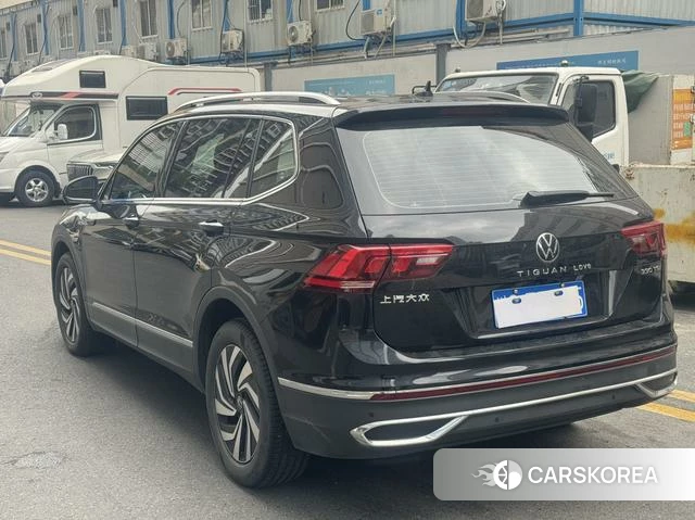 Volkswagen Tiguan L 2022 Черный из Китая