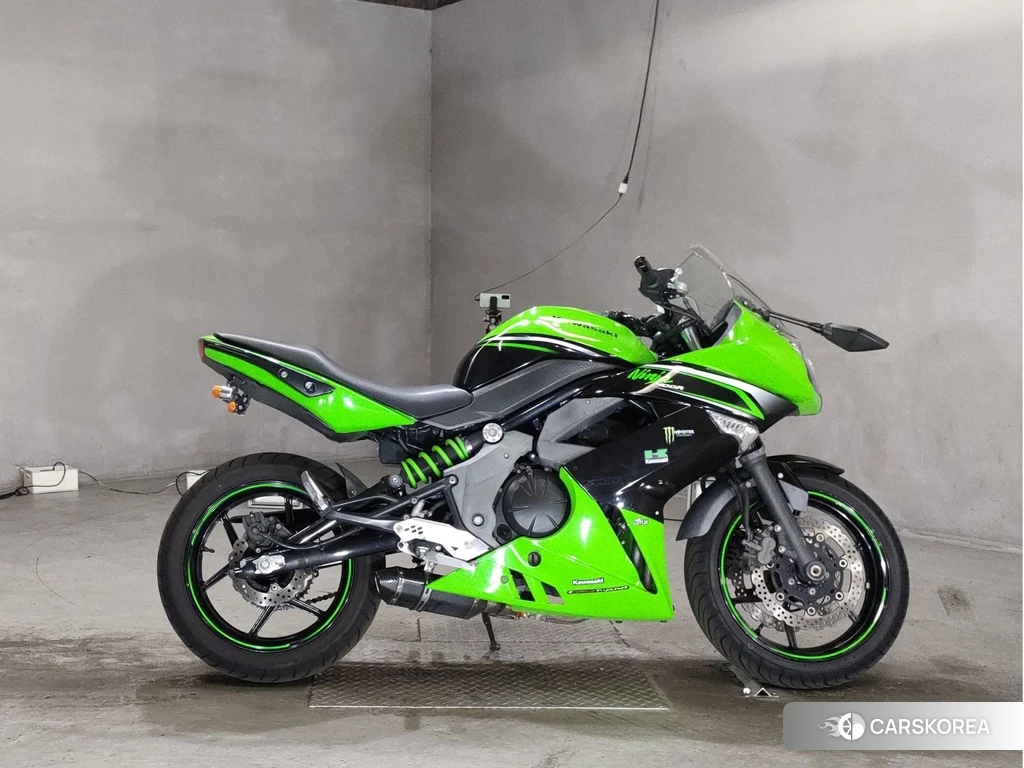 Проданный Kawasaki NINJA 400R 2012 из Японии