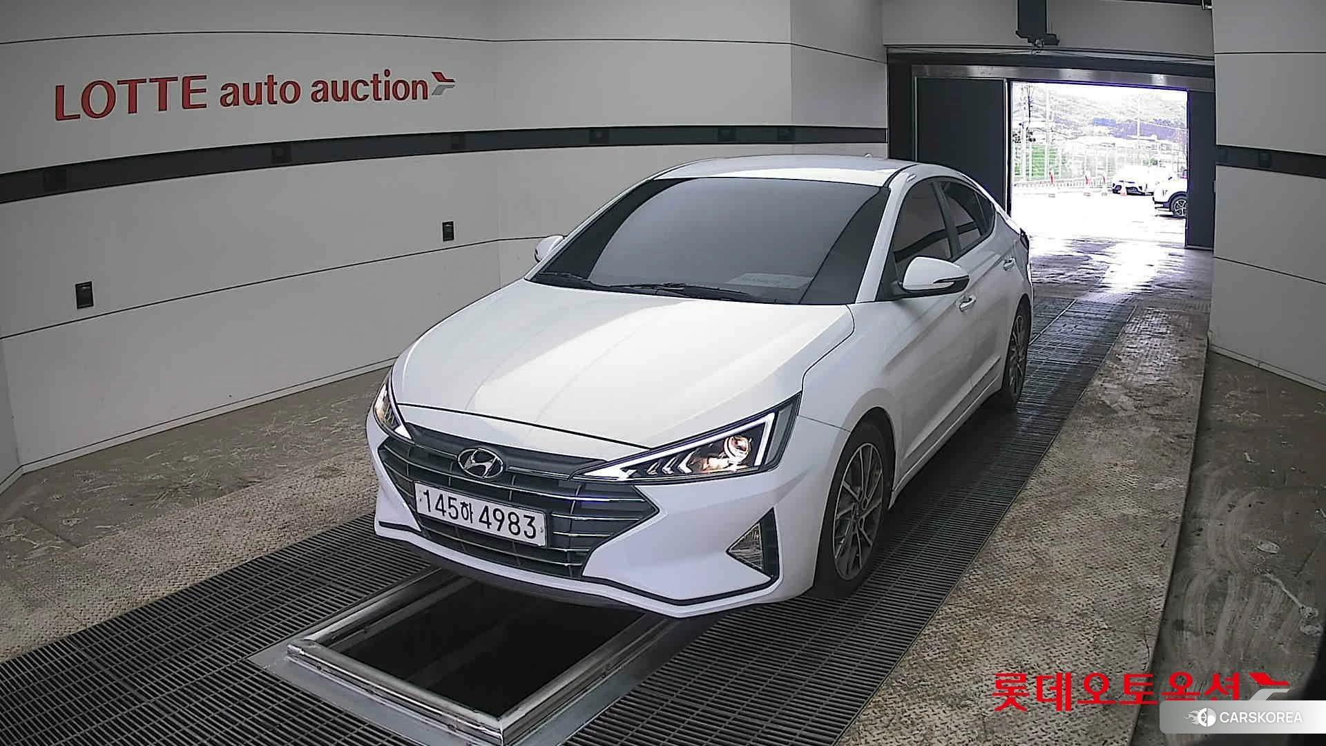 Hyundai Avante 2020 Polar White из Кореи