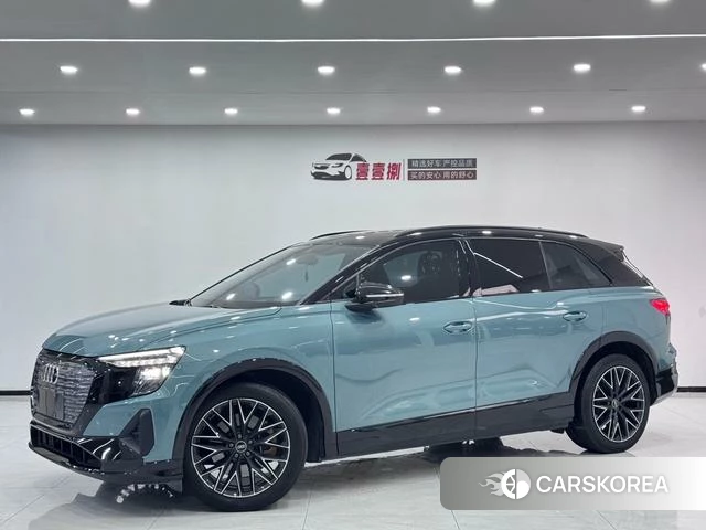 Audi Q5 e-tron 2023 Синий из Китая