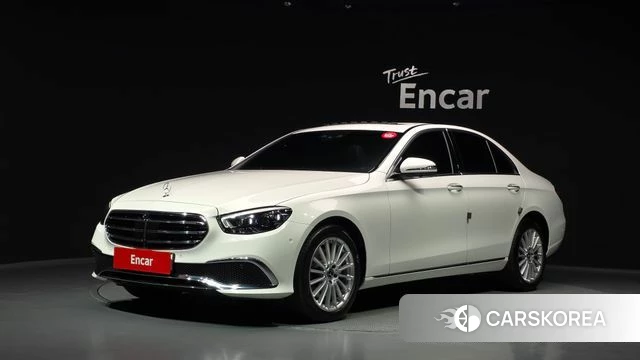 Mercedes-Benz E-Class W213 2023 Белый из Кореи