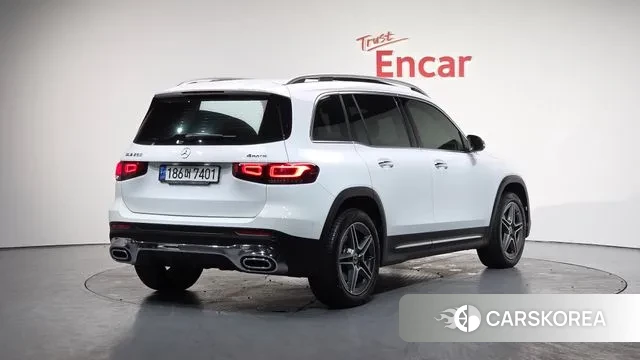 Mercedes-Benz GLB-Class X247 2022 Белый из Кореи