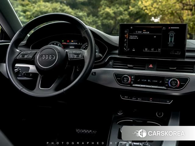 Audi A5 2021 Белый из Китая