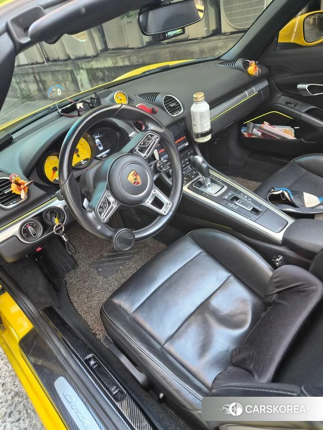 Porsche 718 Boxster 2020 Желтый из Кореи