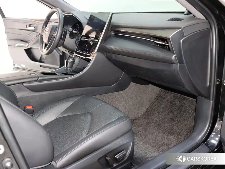Toyota Avalon 2022 Черный из Китая