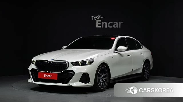 BMW 5 Series (G60) 2024 Белый из Кореи