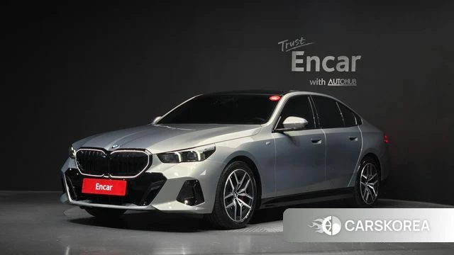 BMW 5 Series (G60) 2024 Серебряный из Кореи