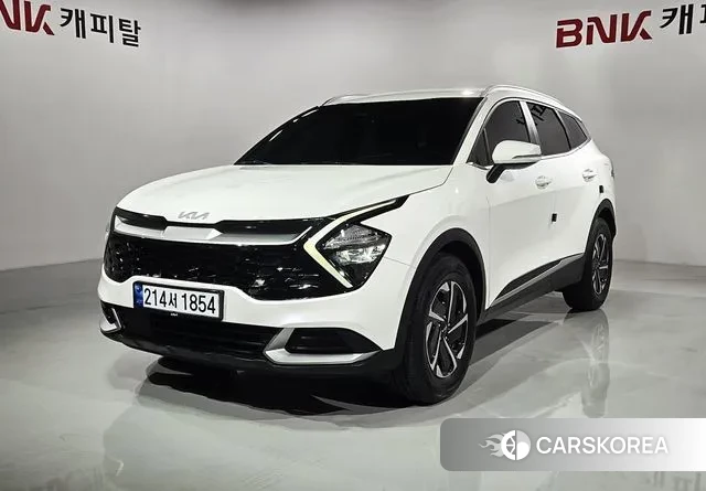 Kia Sportage 5th Generation Hybrid 2023 Белый из Кореи