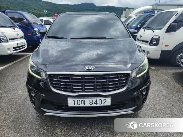 Kia The New Carnival 2018 Черный из Кореи