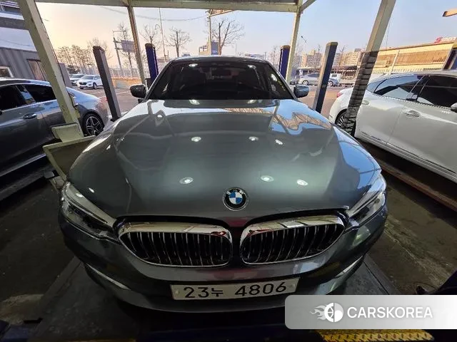 BMW 5 Series (G30) 2018 Серый из Кореи