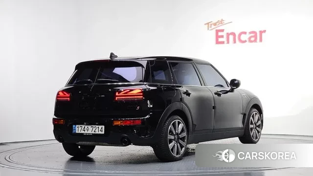 Mini Cooper S Clubman 2021 Черный из Кореи