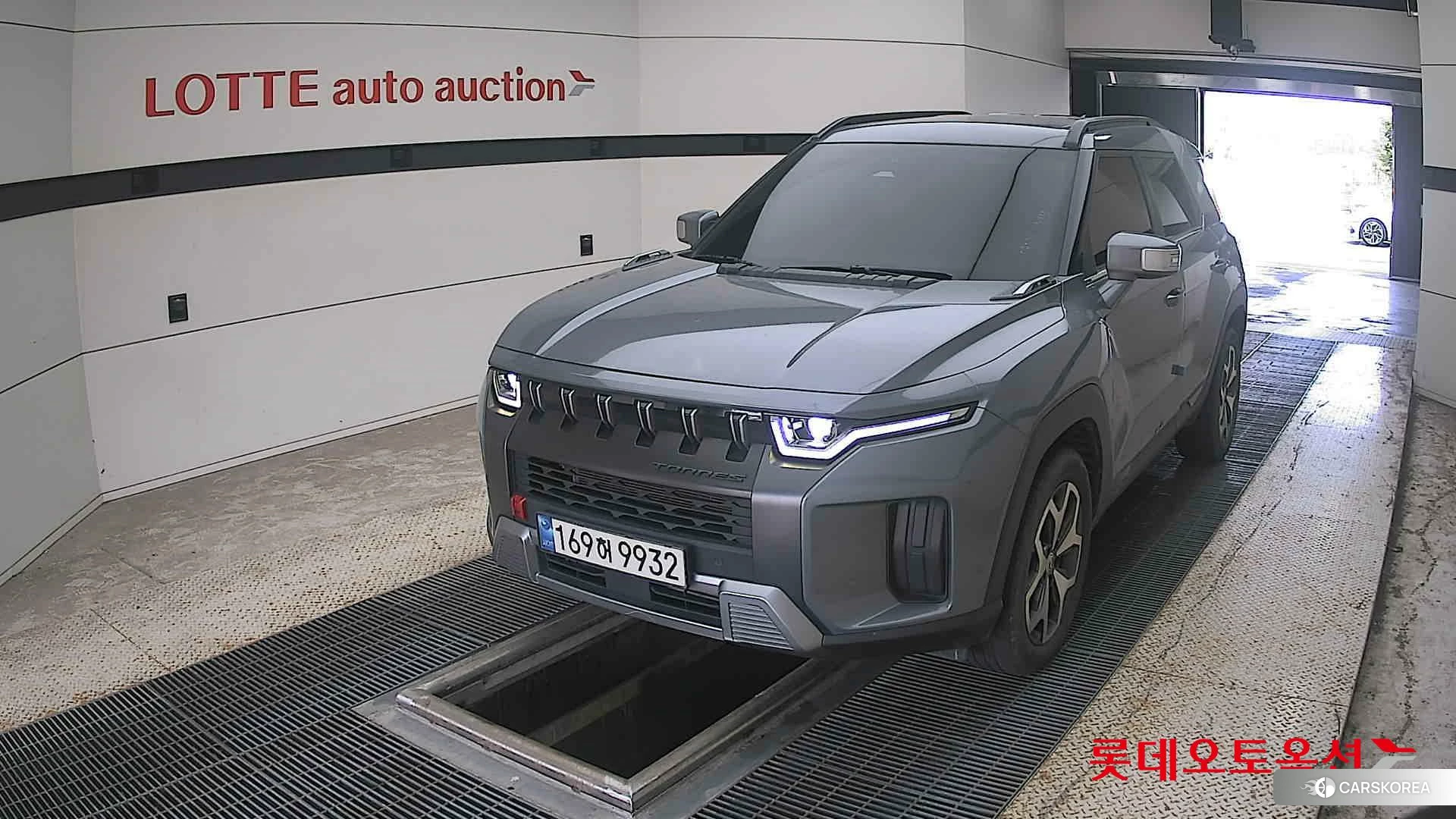 SsangYong Torres 2023 Platinum Gray из Кореи