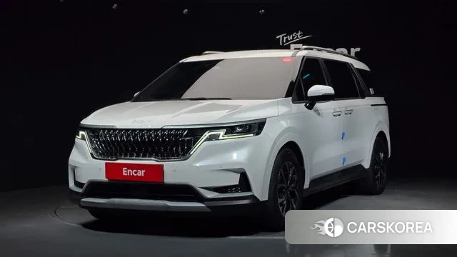 Kia Carnival 4th generation 2023 Белый из Кореи