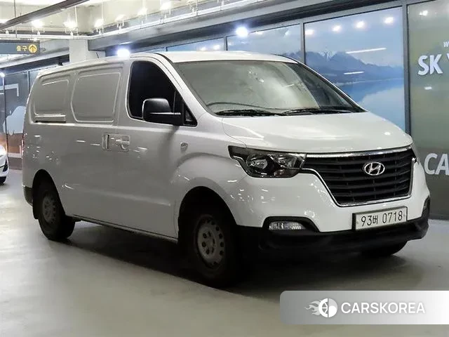 Hyundai The New Grand Starex 2018 Белый из Кореи