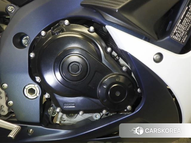 Проданный Suzuki GSX-R750 id 3997718 из Японии, фото 4