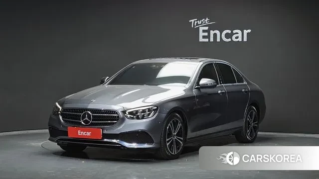 Mercedes-Benz E-Class W213 2020 Серебристо-серый из Кореи