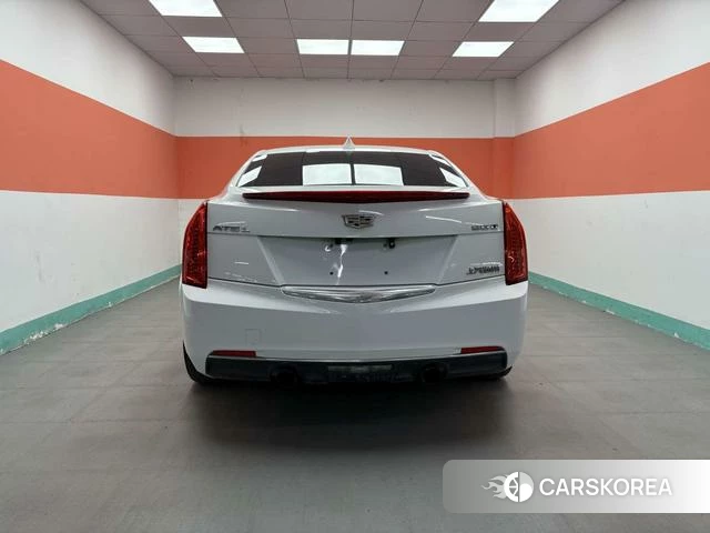 Cadillac ATS-L 2019 Белый из Китая