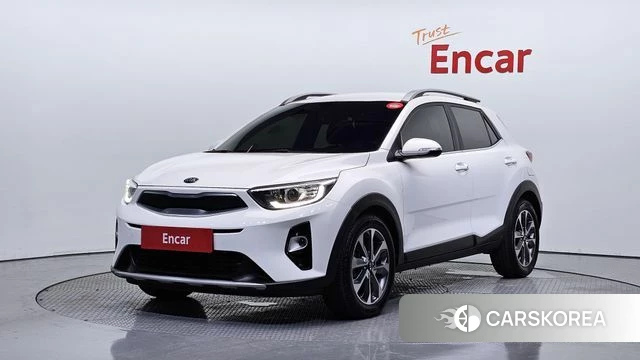 Kia Stonic 2018 Белый из Кореи