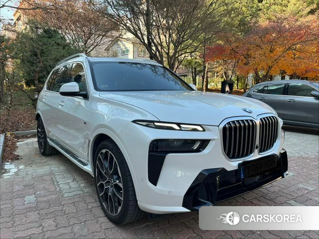 BMW X7 (G07) 2025 Белый из Кореи