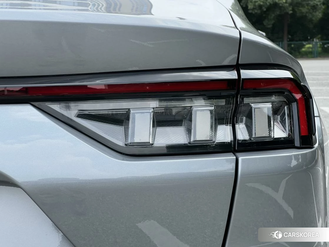 Ford Mondeo 2022 Серебристо-серый из Китая