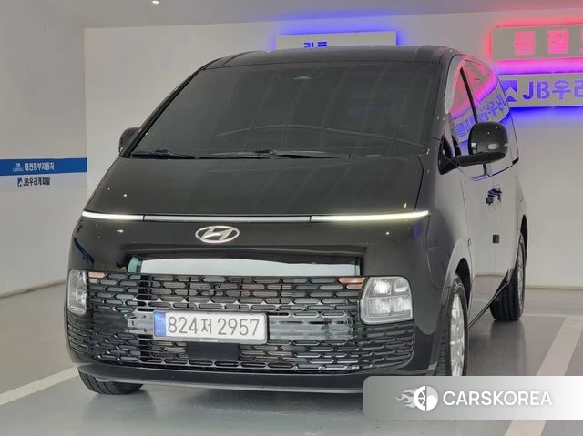 Hyundai Staria 2024 Черный из Кореи