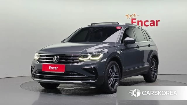 Volkswagen Tiguan second Generation 2022 Серый из Кореи