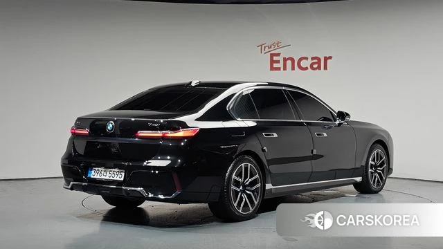 BMW 7 Series (G70) 2026 Черный из Кореи