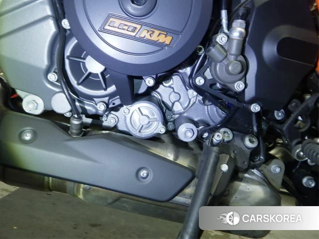 Engine photo