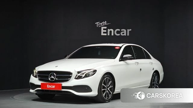 Mercedes-Benz E-Class W213 2020 Белый из Кореи