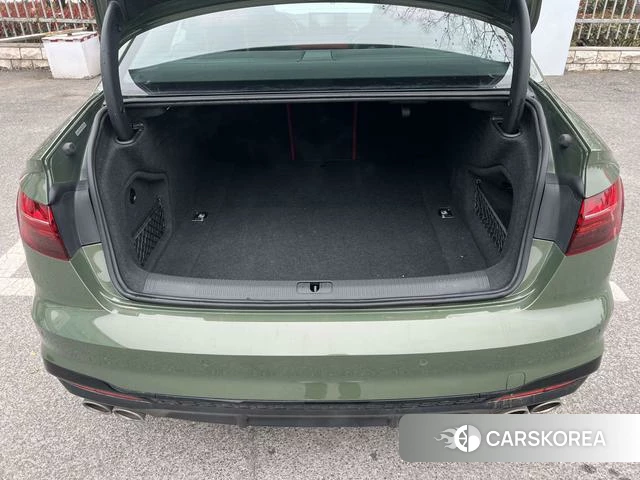 Audi S4 2024 Зеленый из Китая